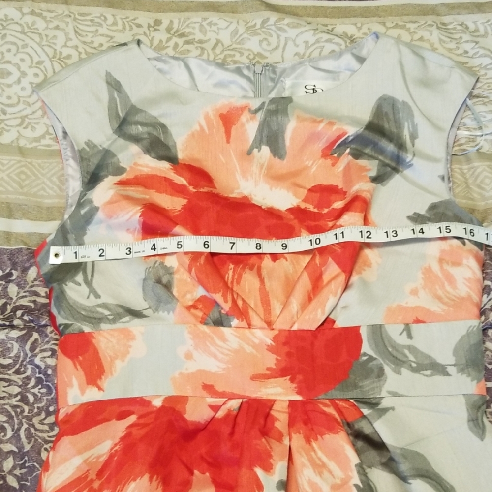 SD Collection dress - Picture 4 of 6